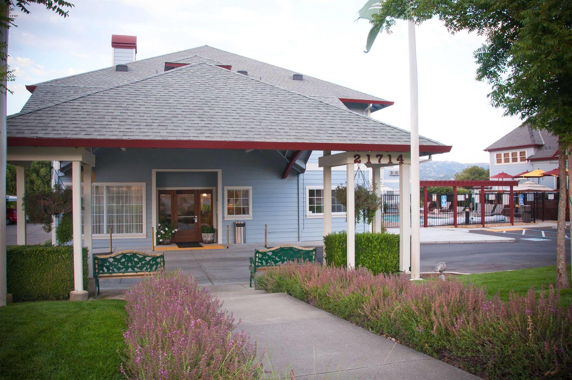 Geyserville Inn Exterior photo